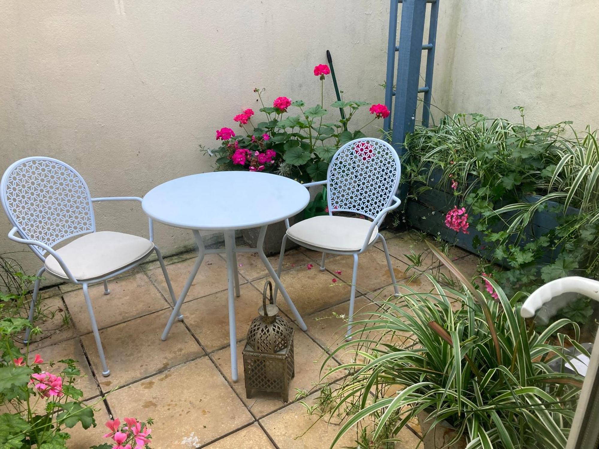 Beautiful Seaside One Bedroom Apartment 沙尔顿 外观 照片